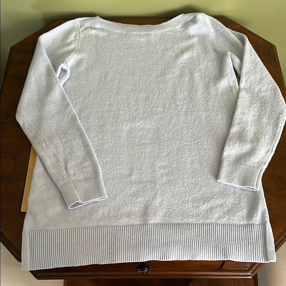 Beautiful Tunic Length Women's Light Powder Blue Sweater Size Small S
